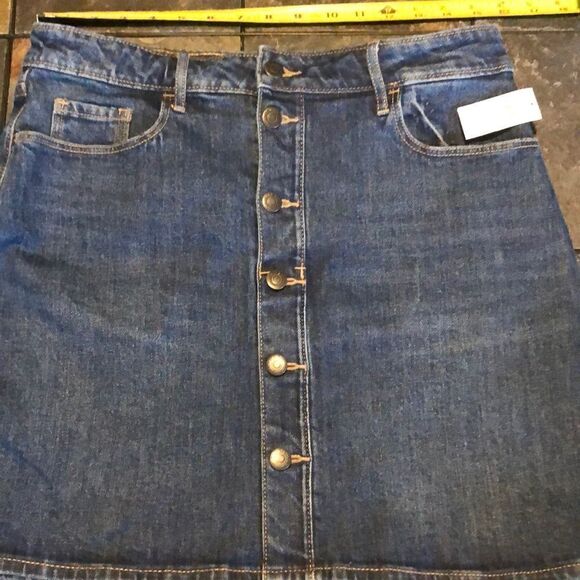 NWT Old Navy high rise button front denim skirt women’s size 8 - Picture 1 of 7